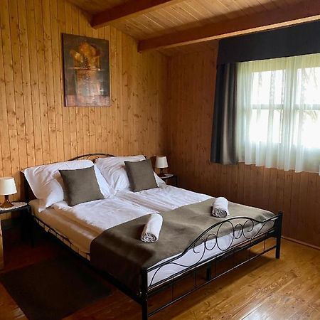 Eszter-Haz Hotel Kisapati Ngoại thất bức ảnh
