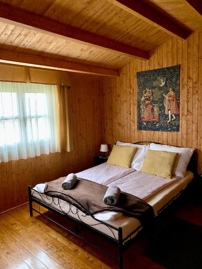 Eszter-Haz Hotel Kisapati Ngoại thất bức ảnh